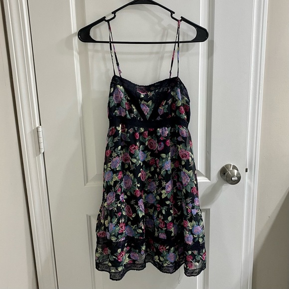 EUC F21 floral bohemian lace tiered flowy mini dress - Picture 6 of 13